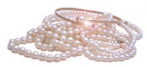 Vårda dina pärlsmycken